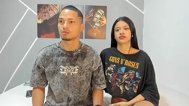 Snapshot of Sexy777Couple chatting on 29, 3, 2026 Sexy777Couple online show from 29, 3, 2026