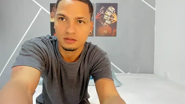 Snapshot of Sexy777Couple chatting on 2, 4, 2026 Sexy777Couple online show from 2, 4, 2026