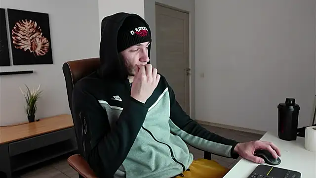 Snapshot of Ryan_Dozer chatting on 21, 3, 2026 Ryan Dozer online show from 21, 3, 2026