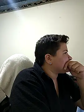 Noha Whiitee online show from 21, 11, 2025