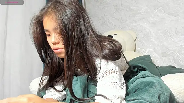 Ayumi rin online show from 3, 10, 2025