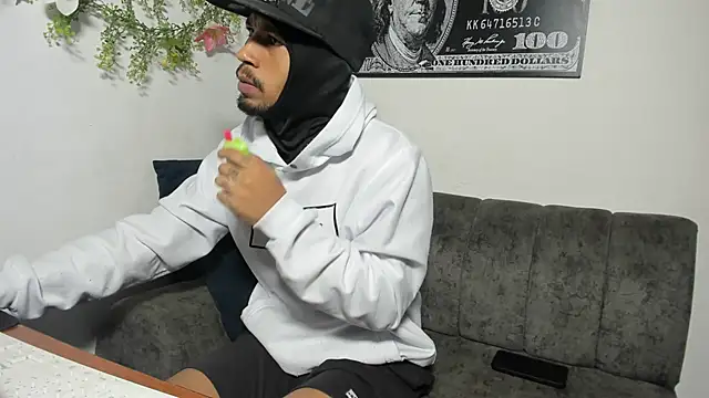 Snapshot of carl_jhonson821 chatting on 5, 11, 2025 carl jhonson821 online show from 5, 11, 2025