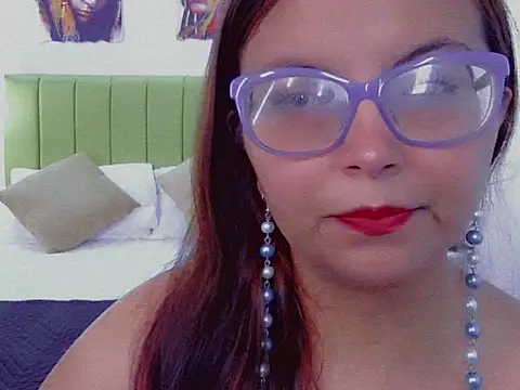 Amber Rouge  online show from 27, 10, 2025