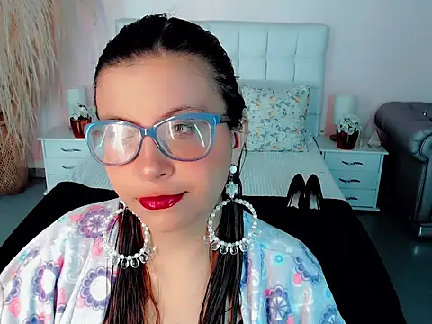 Amber Rouge  online show from 12, 11, 2025