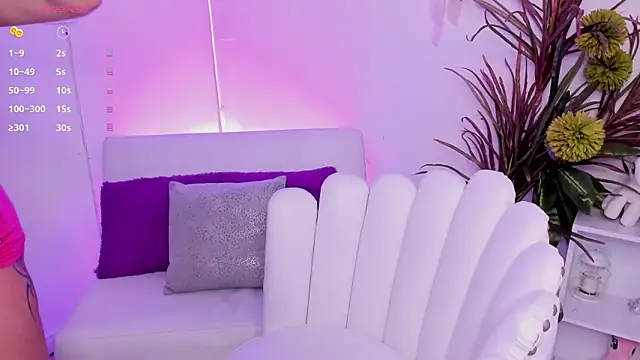 Emylopezz online show from 13, 9, 2025