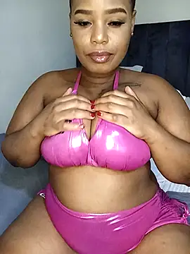 Snapshot of ThickAmy chatting on 20, 9, 2025 ThickAmy online show from 20, 9, 2025