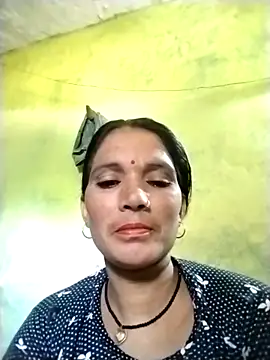 Snapshot of Monika_cut chatting on 11, 9, 2025 Monika cut online show from 11, 9, 2025