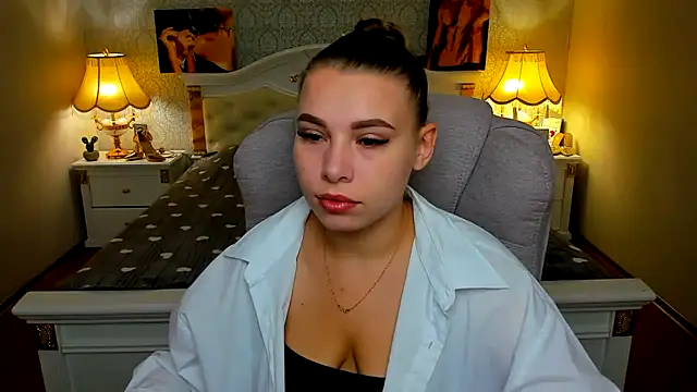 Snapshot of OmniaSher chatting on 16, 10, 2025 OmniaSher online show from 16, 10, 2025