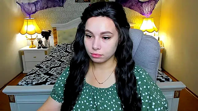 Snapshot of OmniaSher chatting on 24, 10, 2025 OmniaSher online show from 24, 10, 2025