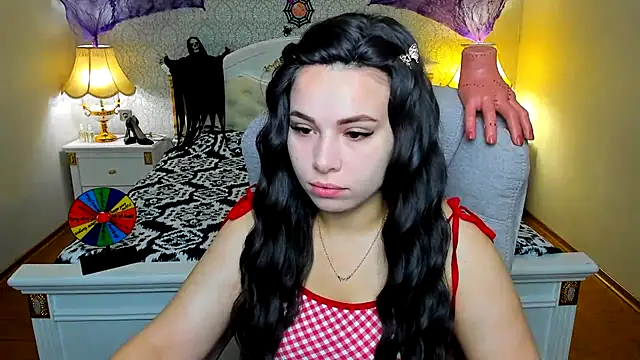 Snapshot of OmniaSher chatting on 8, 11, 2025 OmniaSher online show from 8, 11, 2025