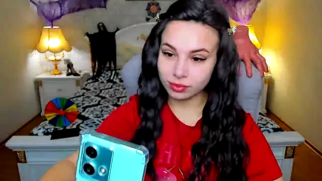 Snapshot of OmniaSher chatting on 9, 11, 2025 OmniaSher online show from 9, 11, 2025