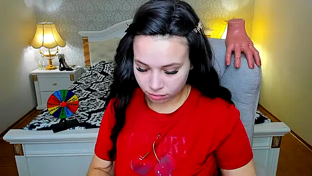 Snapshot of OmniaSher chatting on 14, 11, 2025 OmniaSher online show from 14, 11, 2025