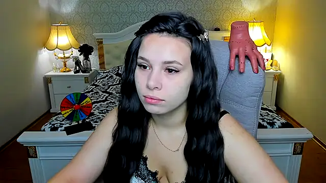 Snapshot of OmniaSher chatting on 20, 11, 2025 OmniaSher online show from 20, 11, 2025