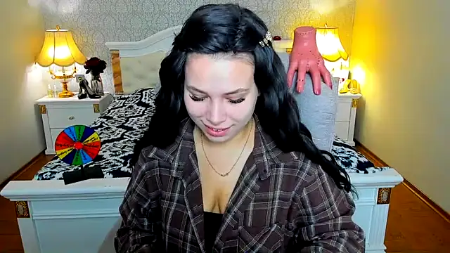 Snapshot of OmniaSher chatting on 23, 11, 2025 OmniaSher online show from 23, 11, 2025