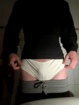 Snapshot of Jamilo_young chatting on 30, 9, 2025 Jamilo young online show from 30, 9, 2025