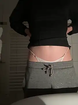 Snapshot of Jamilo_young chatting on 1, 10, 2025 Jamilo young online show from 1, 10, 2025