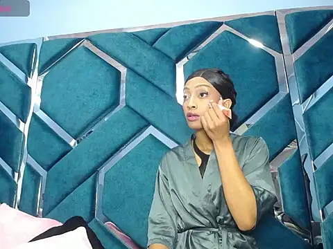 Snapshot of Lea_Sweetly chatting on 29, 10, 2025 Lea Sweetly online show from 29, 10, 2025