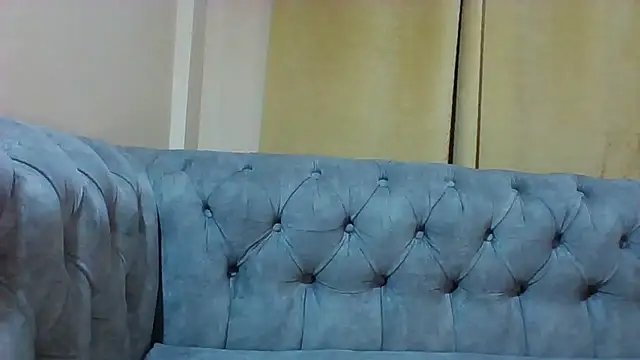 Snapshot of Amiblue_Xo chatting on 6, 10, 2025 Amiblue Xo online show from 6, 10, 2025
