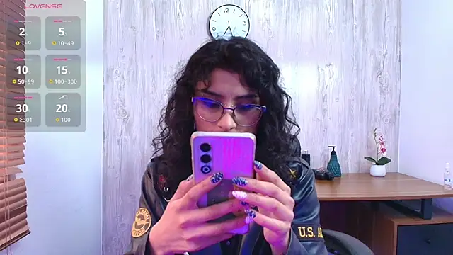 LilyRouset online show from 20, 9, 2025