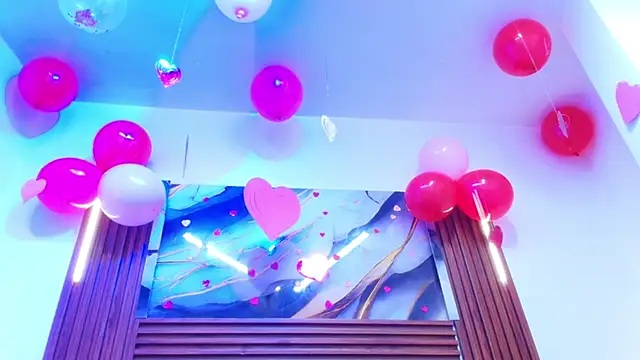 Evelin thompsson online show from 3, 2, 2026