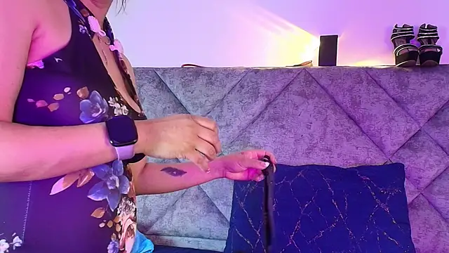 Shantey Laurent online show from 16, 10, 2025