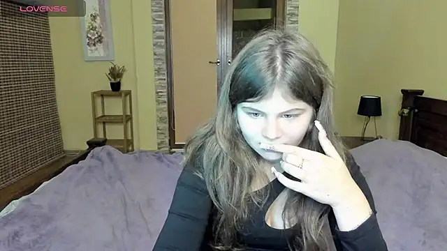 Lilly Jess online show from 14, 10, 2025