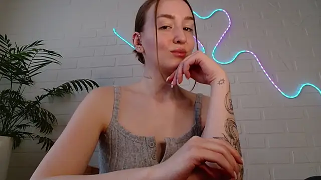 Snapshot of WhitePrincessLuna chatting on 13, 3, 2026 WhitePrincessLuna online show from 13, 3, 2026