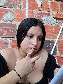 Snapshot of Shell_Latina chatting on 19, 9, 2025 Shell Latina online show from 19, 9, 2025