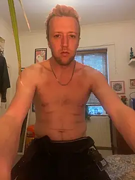 Snapshot of straight-alex_ chatting on 12, 9, 2025 straight-alex online show from 12, 9, 2025