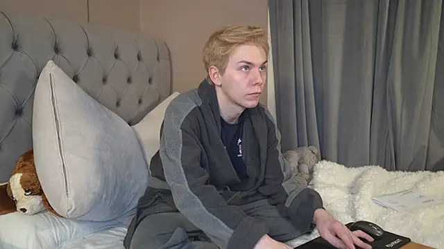 Snapshot of scottishtwink01 chatting on 24, 2, 2026 scottishtwink01 online show from 24, 2, 2026