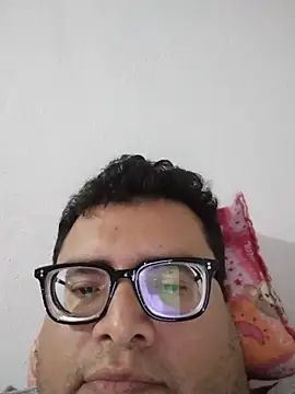 Santiagoqro85 online show from 12, 3, 2026