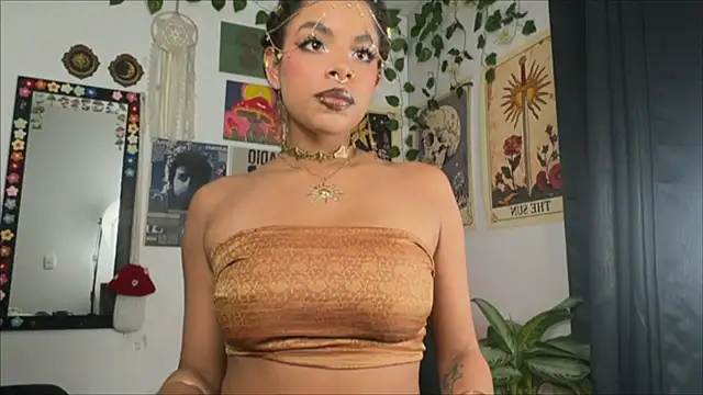 Snapshot of Raven_luv chatting on 21, 11, 2025 Raven luv online show from 21, 11, 2025