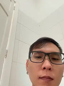 Snapshot of samuelcher chatting on 8, 10, 2025 samuelcher online show from 8, 10, 2025