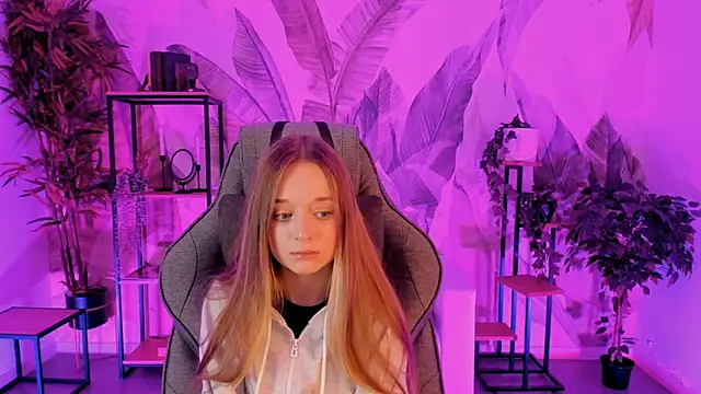 AleksaNight online show from 8, 10, 2025