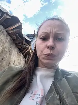 Snapshot of Jessie_Queen_1 chatting on 24, 10, 2025 Jessie Queen 1 online show from 24, 10, 2025