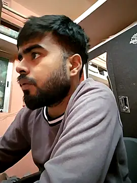 Snapshot of soniriyaa010101 chatting on 2, 12, 2025 soniriyaa010101 online show from 2, 12, 2025