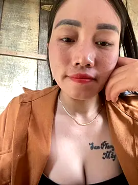 chipp-bong online show from 5, 11, 2025