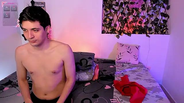 Snapshot of kylietimothee chatting on 18, 1, 2026 kylietimothee online show from 18, 1, 2026