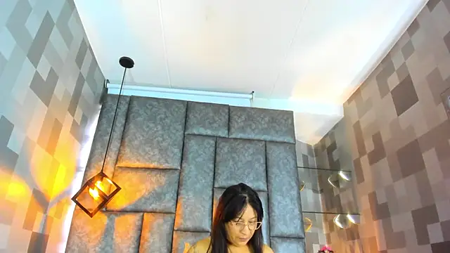 Jenni Zeller online show from 16, 10, 2025