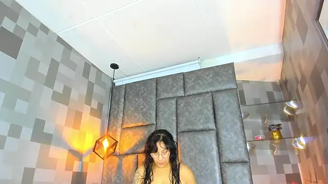 Jenni Zeller online show from 12, 11, 2025