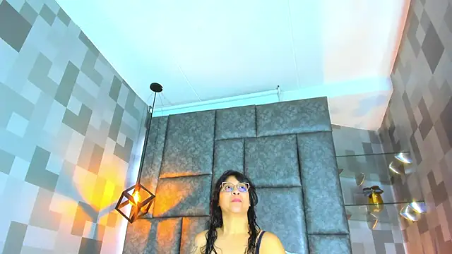 Jenni Zeller online show from 14, 11, 2025