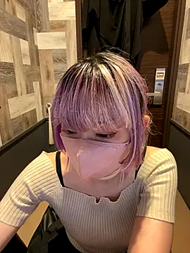 Snapshot of naginagisan chatting on 12, 10, 2025 naginagisan online show from 12, 10, 2025