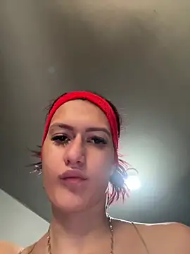 Caroline daring online show from 2, 3, 2026