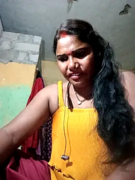 Snapshot of SweetKomal89 chatting on 26, 10, 2025 SweetKomal89 online show from 26, 10, 2025