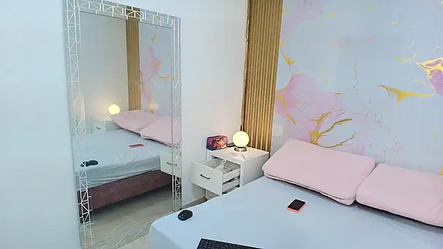 AlishaDixon online show from 14, 11, 2025