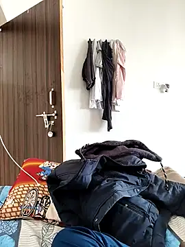 Snapshot of Chanderi19 chatting on 29, 11, 2025 Chanderi19 online show from 29, 11, 2025