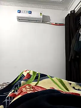 Snapshot of Chanderi19 chatting on 24, 2, 2026 Chanderi19 online show from 24, 2, 2026