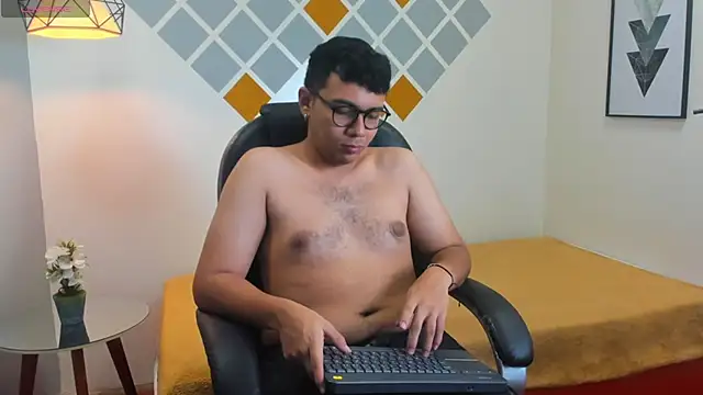 titanxero online show from 8, 10, 2025