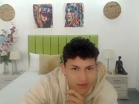 Snapshot of Axel_savage chatting on 15, 9, 2025 Axel savage online show from 15, 9, 2025