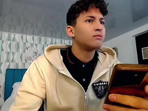 Snapshot of Axel_savage chatting on 18, 9, 2025 Axel savage online show from 18, 9, 2025